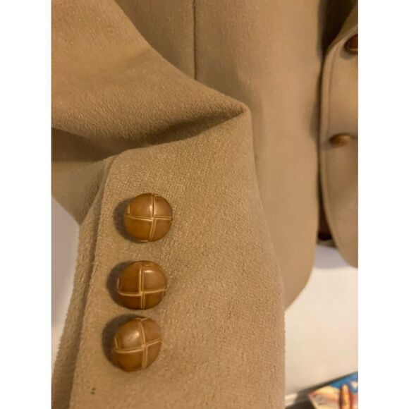 Amalgamated clothing tan jacket‎ - Picture 2 of 4